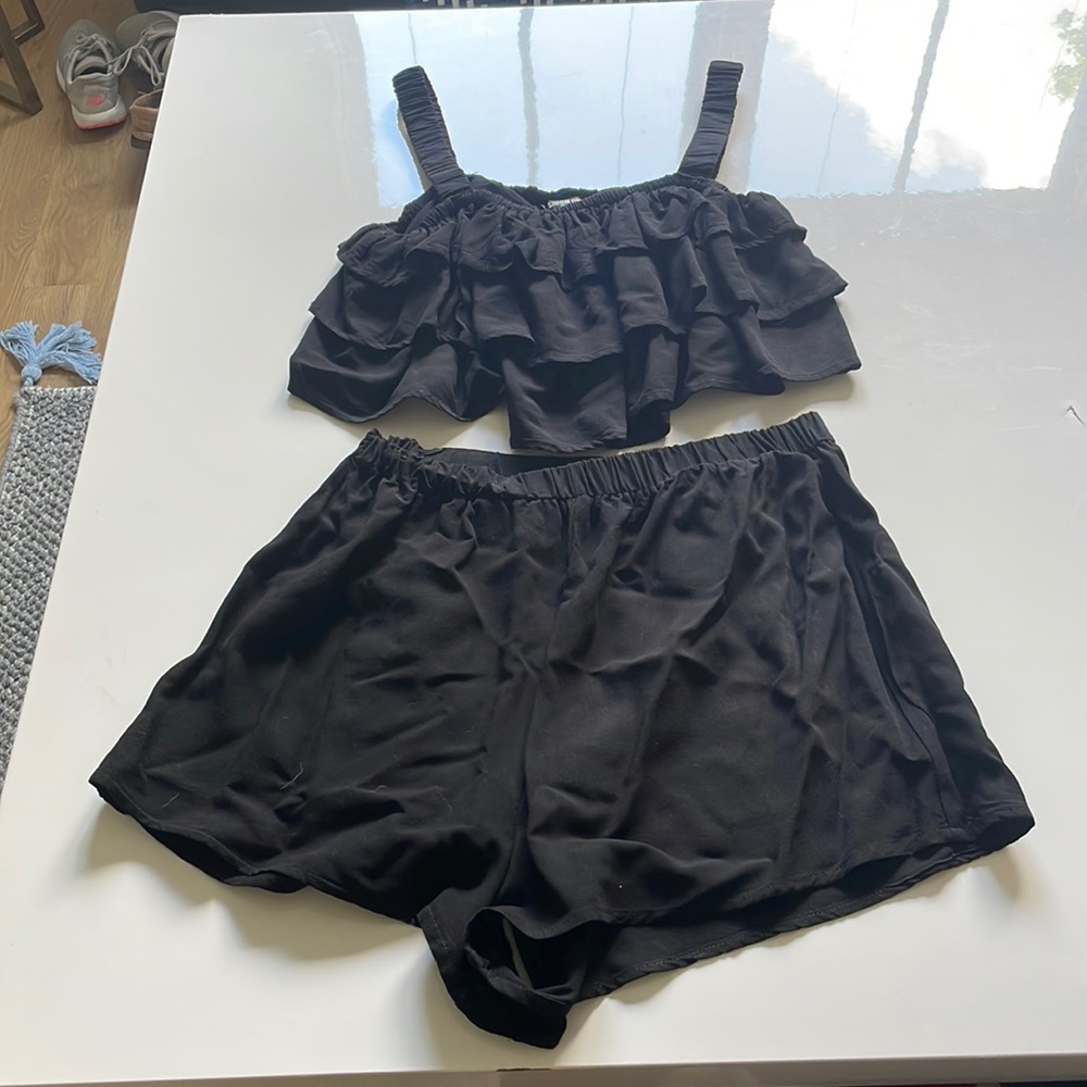 Fashion Union matching 2-piece set, top and bottoms both US size 6